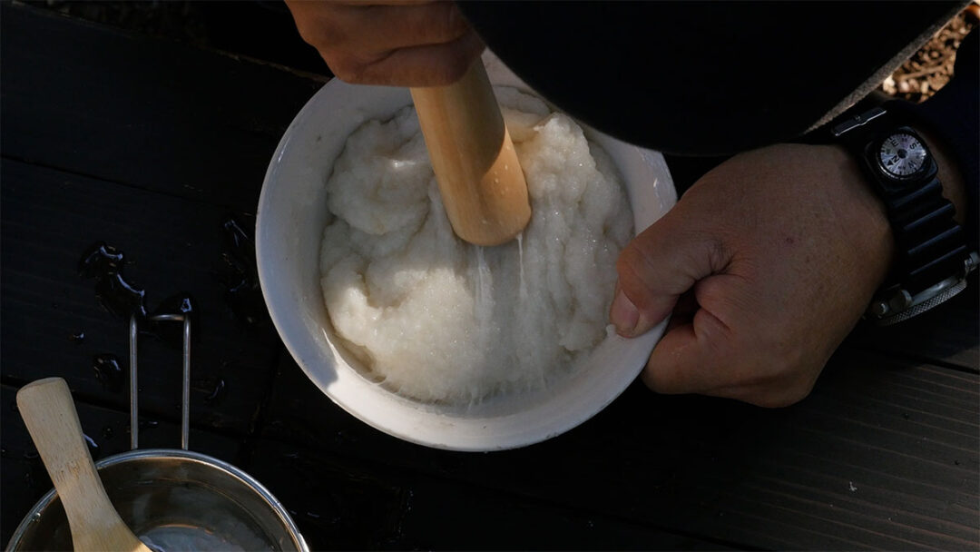 【メスティン】もち米炊いて餅つきをして、お餅を作ってみた。